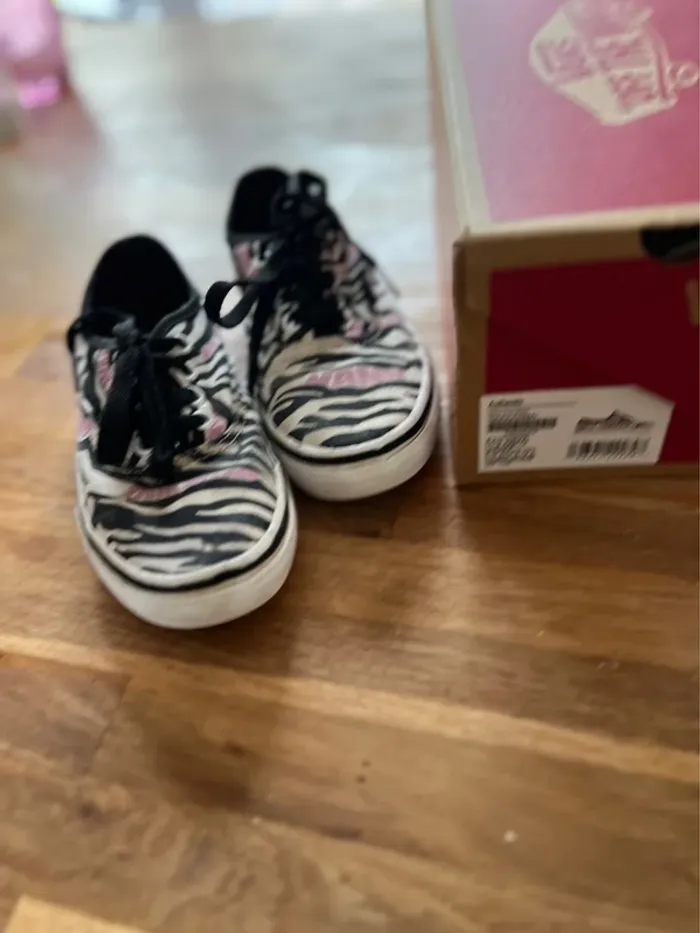 Vans zebra daze black