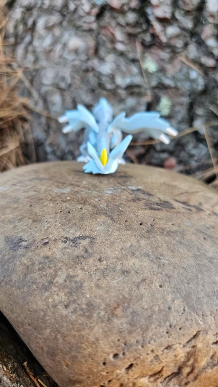 Super figurine Pokemon Nintendo tomy Kyurem - photo numéro 2