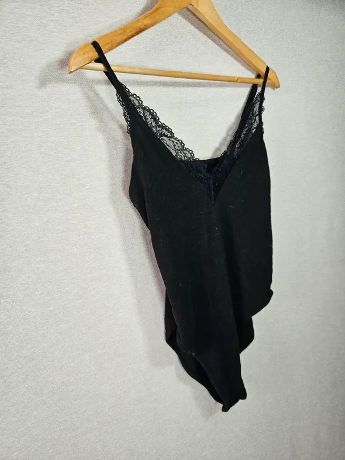 Body noir à dentelle - photo numéro 4