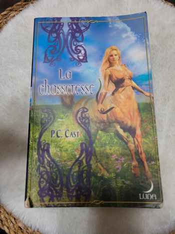La Chasseresse P.C Cast