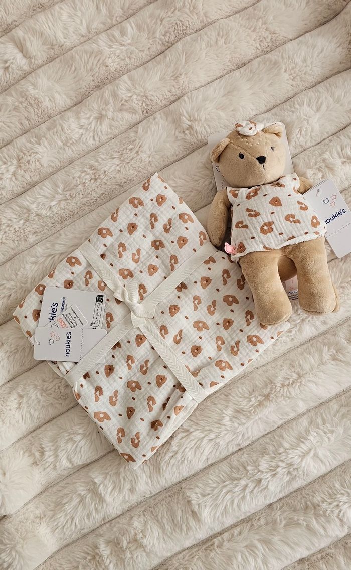 Ensemble de 3 langes et peluche doudou assorti Noukie's Neufs