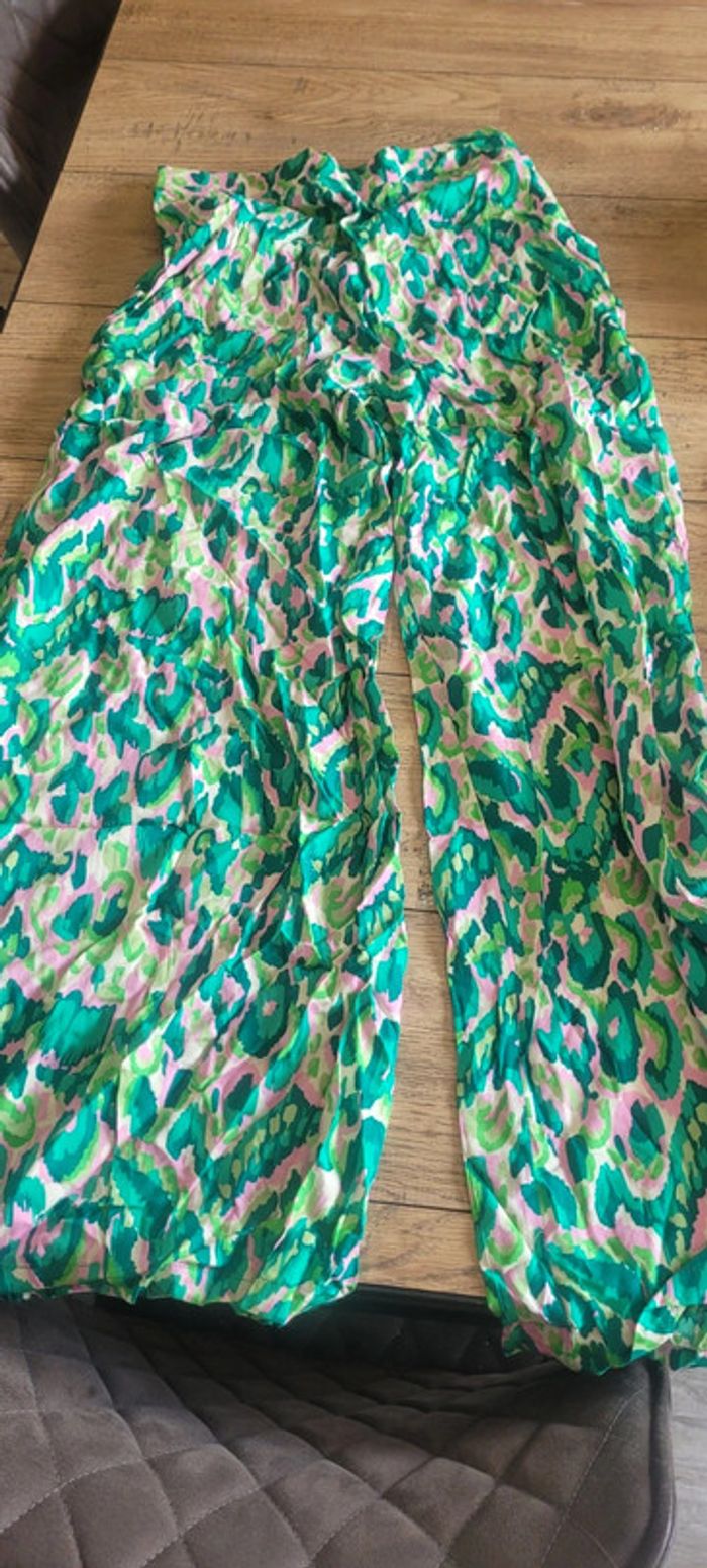 Pantalon fluide fleurie vert TM neuf - photo numéro 2