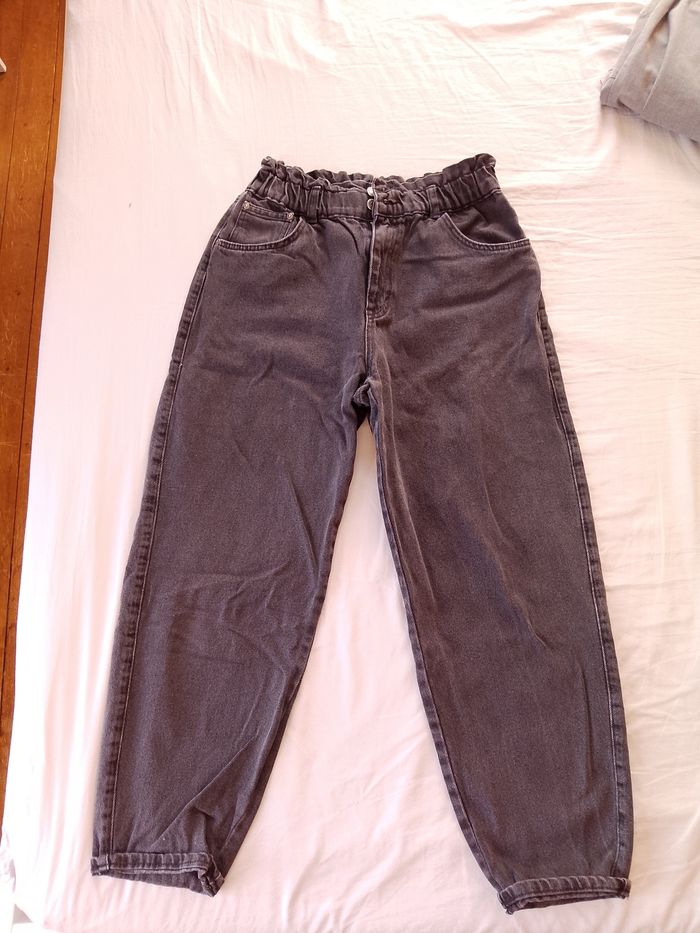 Jean noir pull& bear 36 - photo numéro 2