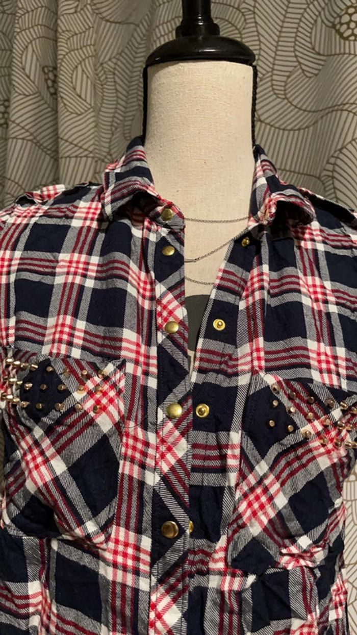 Chemise oodji taille 38 à carreaux et détails clou - photo numéro 2