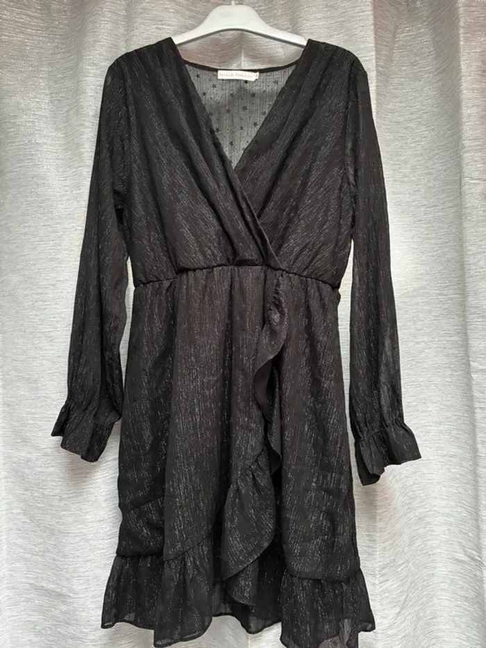 Robe noir taille M ,petite robe noire, robe courte Version Féminin