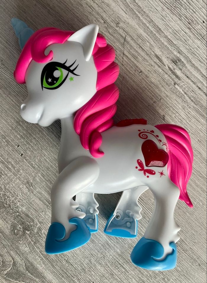 Licorne sonore et lumineuse