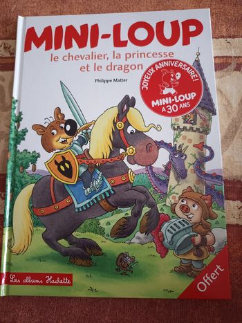 Livre BD Mini-Loup le chevalier la princesse et le dragon 