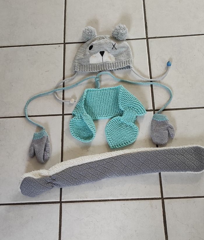 Bonnet gants et écharpe