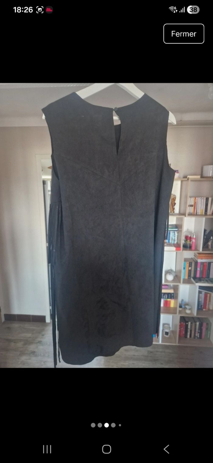 Robe noire à franges - photo numéro 3