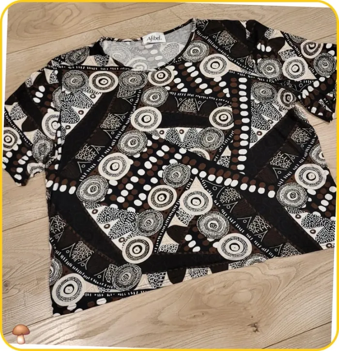Tee-shirt ample à motifs géométriques – Afibel – Taille 54- Très bon état - Noir,Marron,Blanc - photo numéro 2