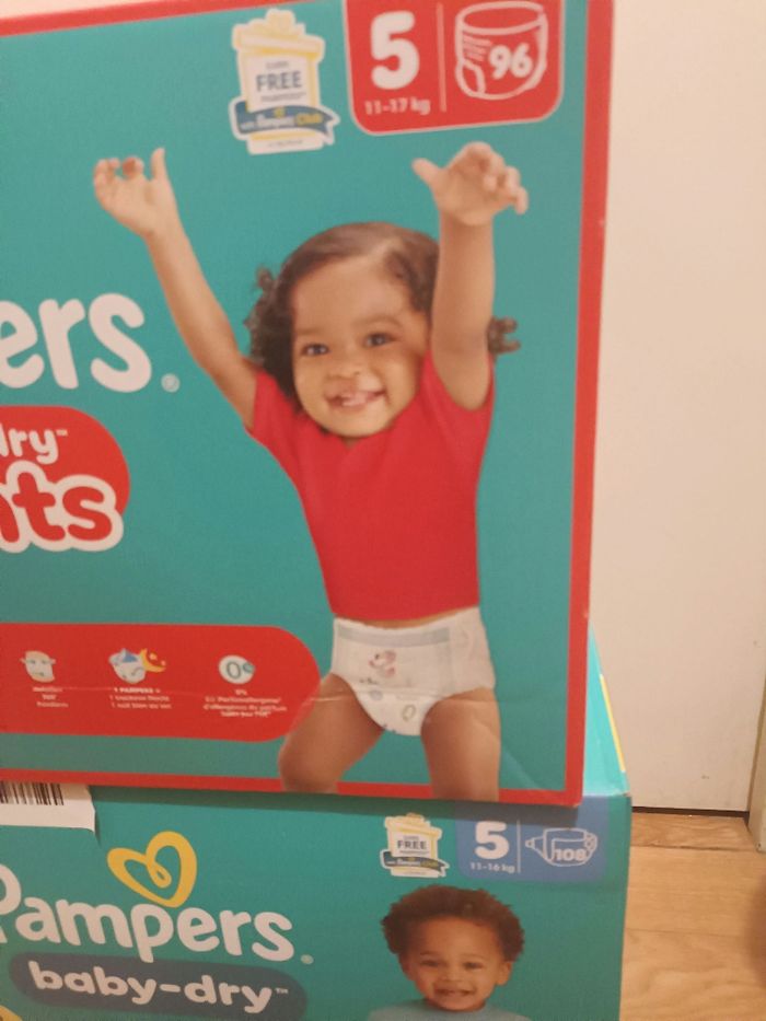 Lot de Couches Pampers taille 5 - photo numéro 2