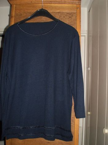 tunique ou marinière bleu marine foncé t 44 état neuf