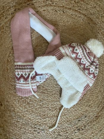 Bonnet et écharpe