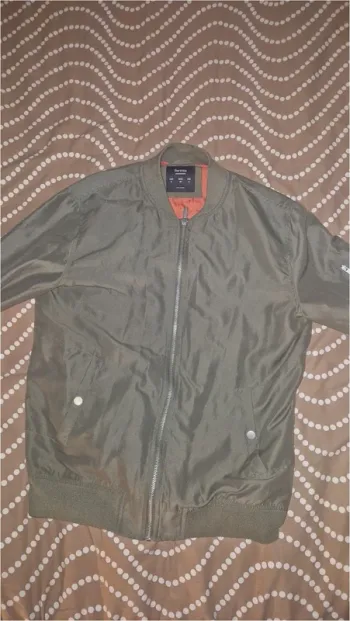 Veste kaki  Bershka
