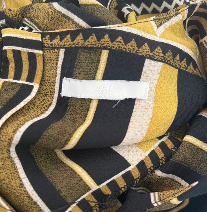 Blouse manches trois quarts jaune et noir imprimé aztèque H&M - photo numéro 7