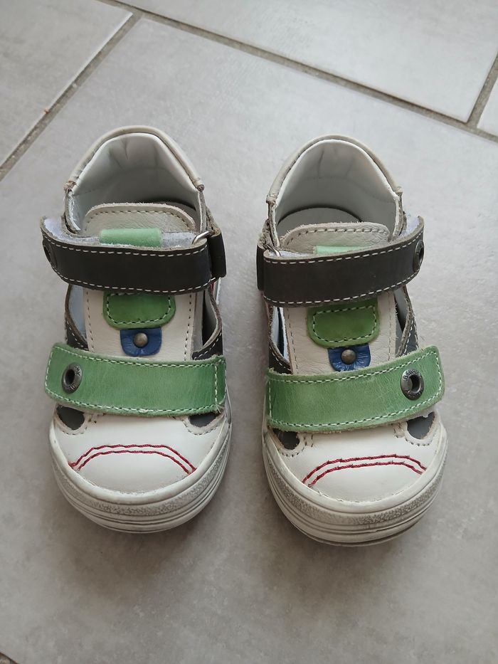 Baskets à scratchs neuves bellamy pointure 20 - photo numéro 2