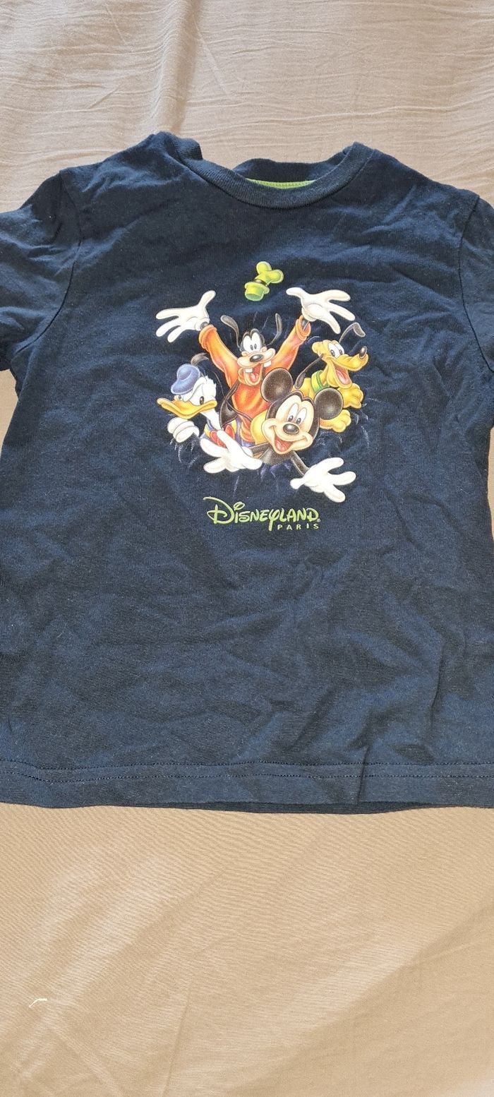T-shirt disney 4 ans