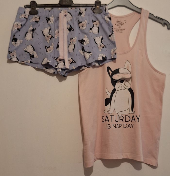 Pyjashort débardeur rose et short lilas imprimés bouledogues
