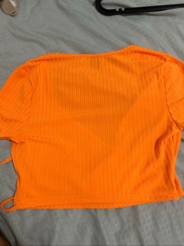 Top orange - photo numéro 2