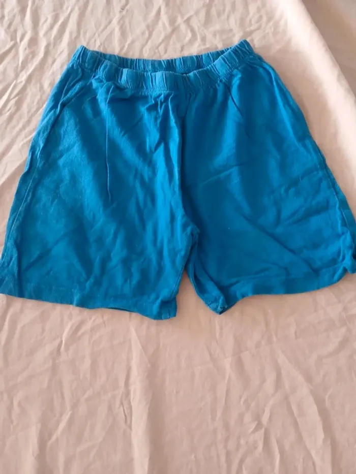 Short 4 ans - photo numéro 2