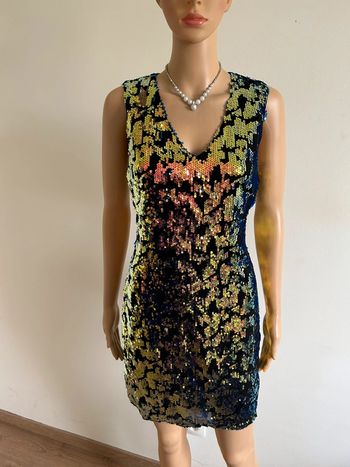 Robe en sequins neuve sans manches Molly Bracken taille S (valeur 67€)