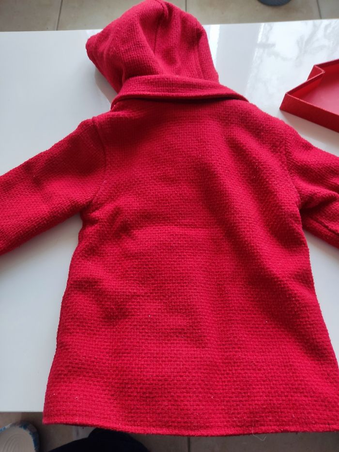 Manteau rouge d'hiver - photo numéro 5