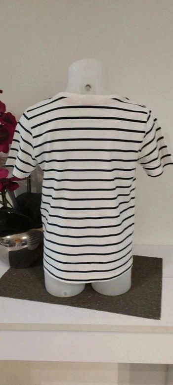 Tee-shirt blanc rayures noires