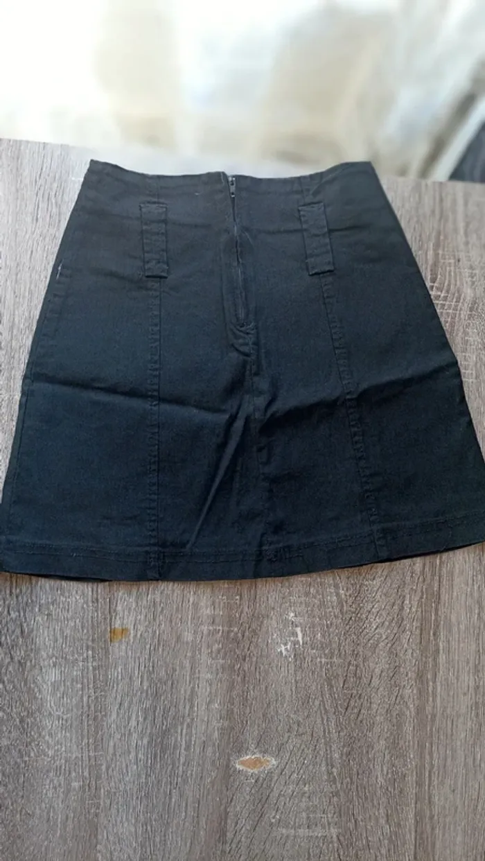 Mini jupe taille 34 - photo numéro 2