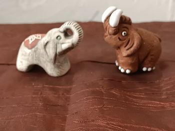 2 éléphants céramique 