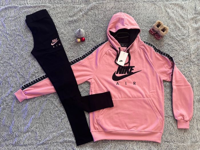 Ensemble femmes Nike