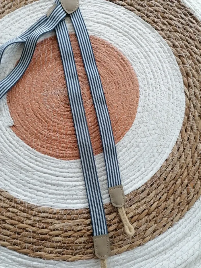 Lot de deux paires de bretelles bébé garçon / jeune garçon - photo numéro 3