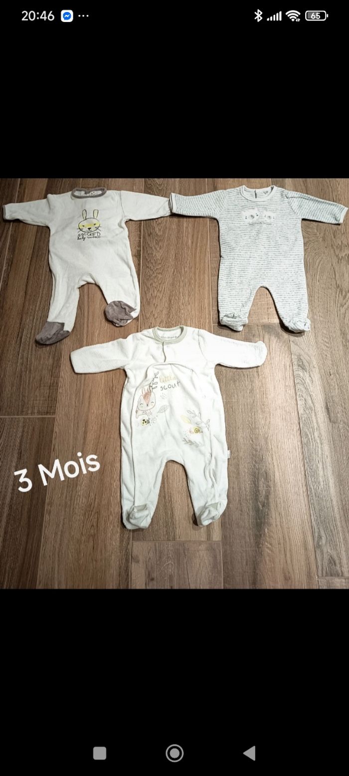 Lot de pyjamas velours taille 3 mois - photo numéro 2