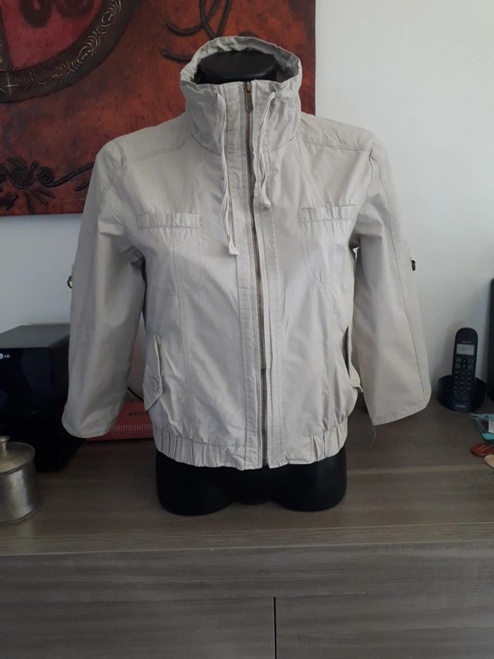 Veste d ete légère femme bershka taille L / 40 tres bon état