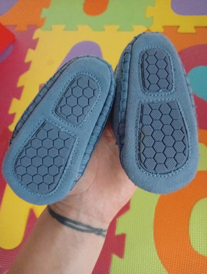 Chaussure bébé neuf - photo numéro 2