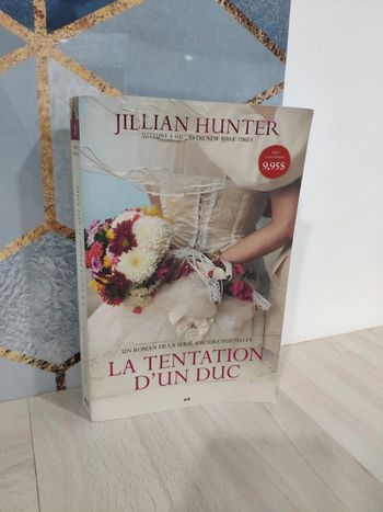 Livre grand format Jillian Hunter la tentation d'un duc amours nuptiales
