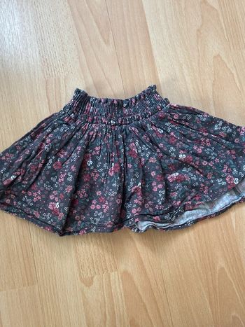 Petit jupe fleurie 2 ans