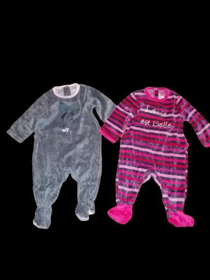 Lot pyjama taille 6 mois