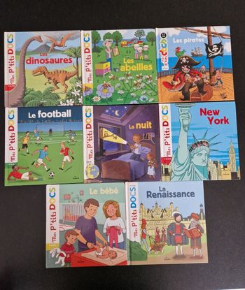 Lot de 8 livres mes ptits docs