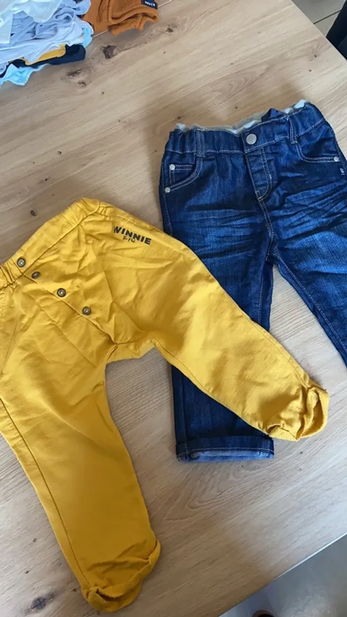 Deux pantalons 18 mois
