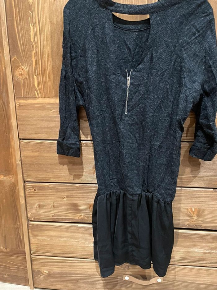Robe bershka noire et grise - photo numéro 2