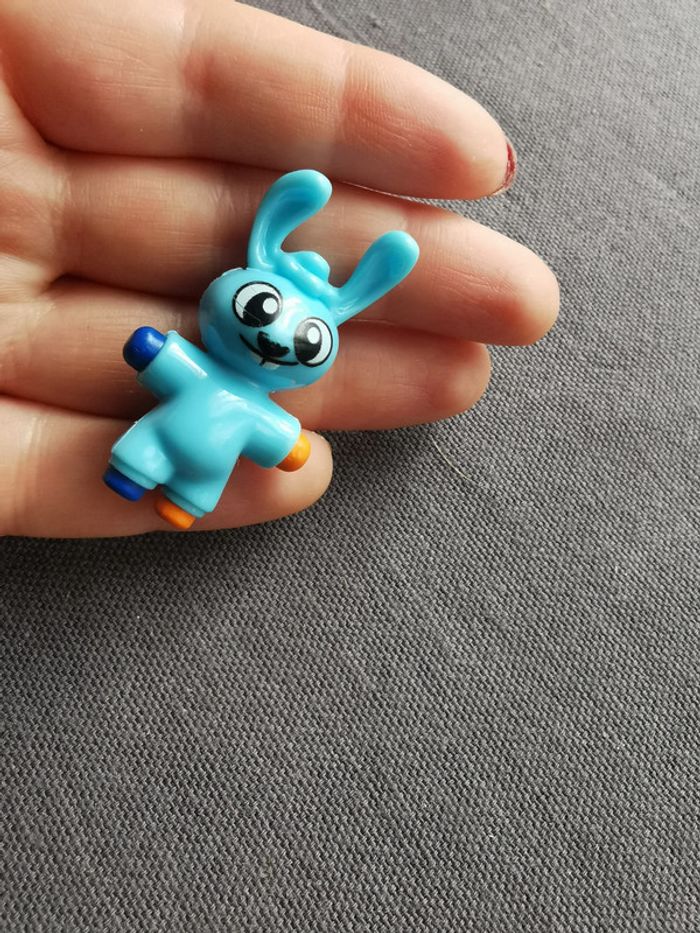 Figurine lapin crayon bleu Kinder - photo numéro 3