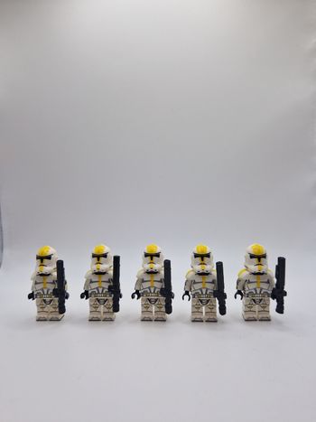 Figurines type lego 5 clones de la 327ème star wars