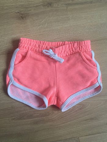 Petit short style sport rose