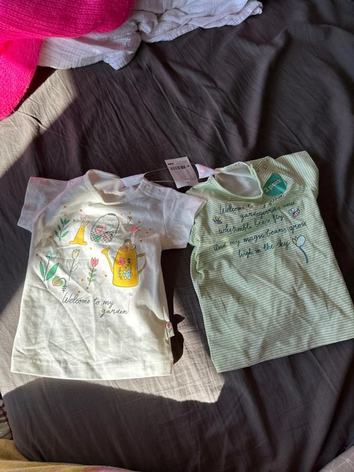 2 tshirts neufs 68