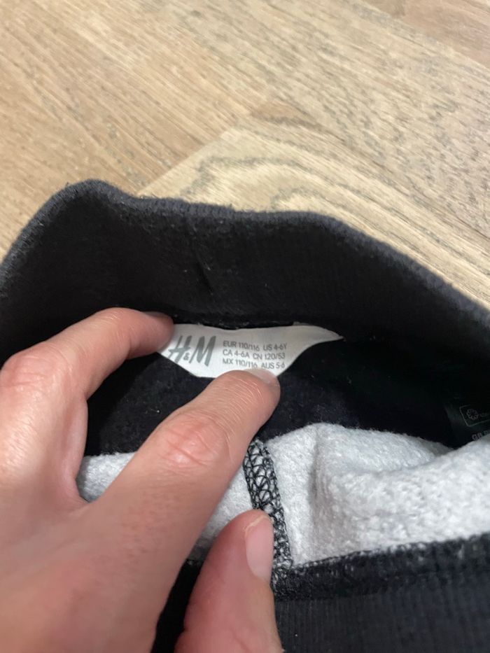 Pantalon jogging 4/6 ans bon état - photo numéro 2