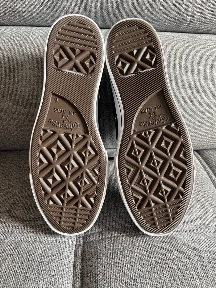 Converse 39 plate-forme basse noire Neuve sans étiquette sans boîte - photo numéro 6