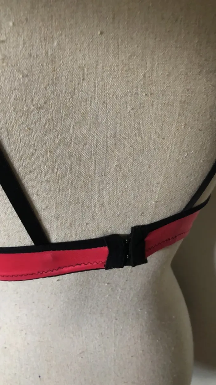 Soutien gorge - photo numéro 4