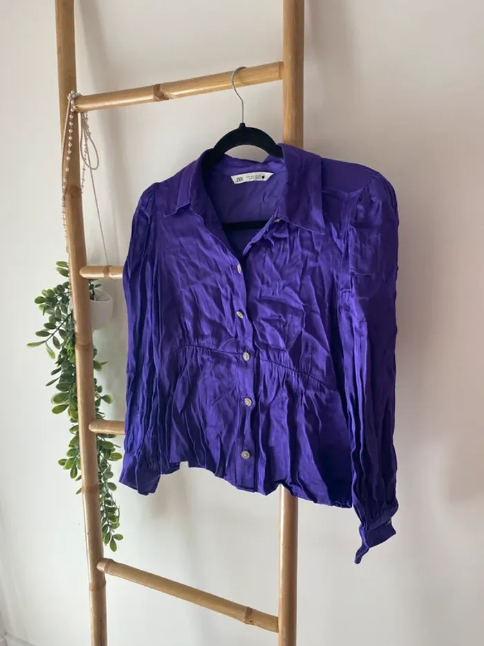 Chemise violette satinée - photo numéro 2