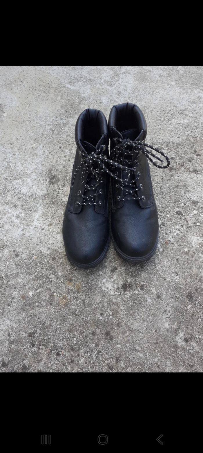 Chaussures montantes