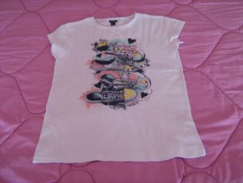 Tee-shirt motif baskets